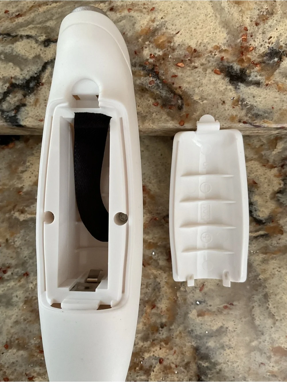 Zulay White Handheld Milk Frother - Battery Operated